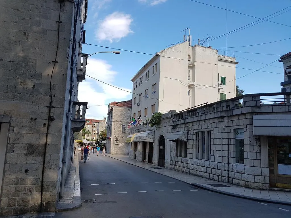 Celtis Apartment Split