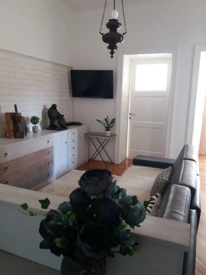 Celtis Apartment Split 0*,