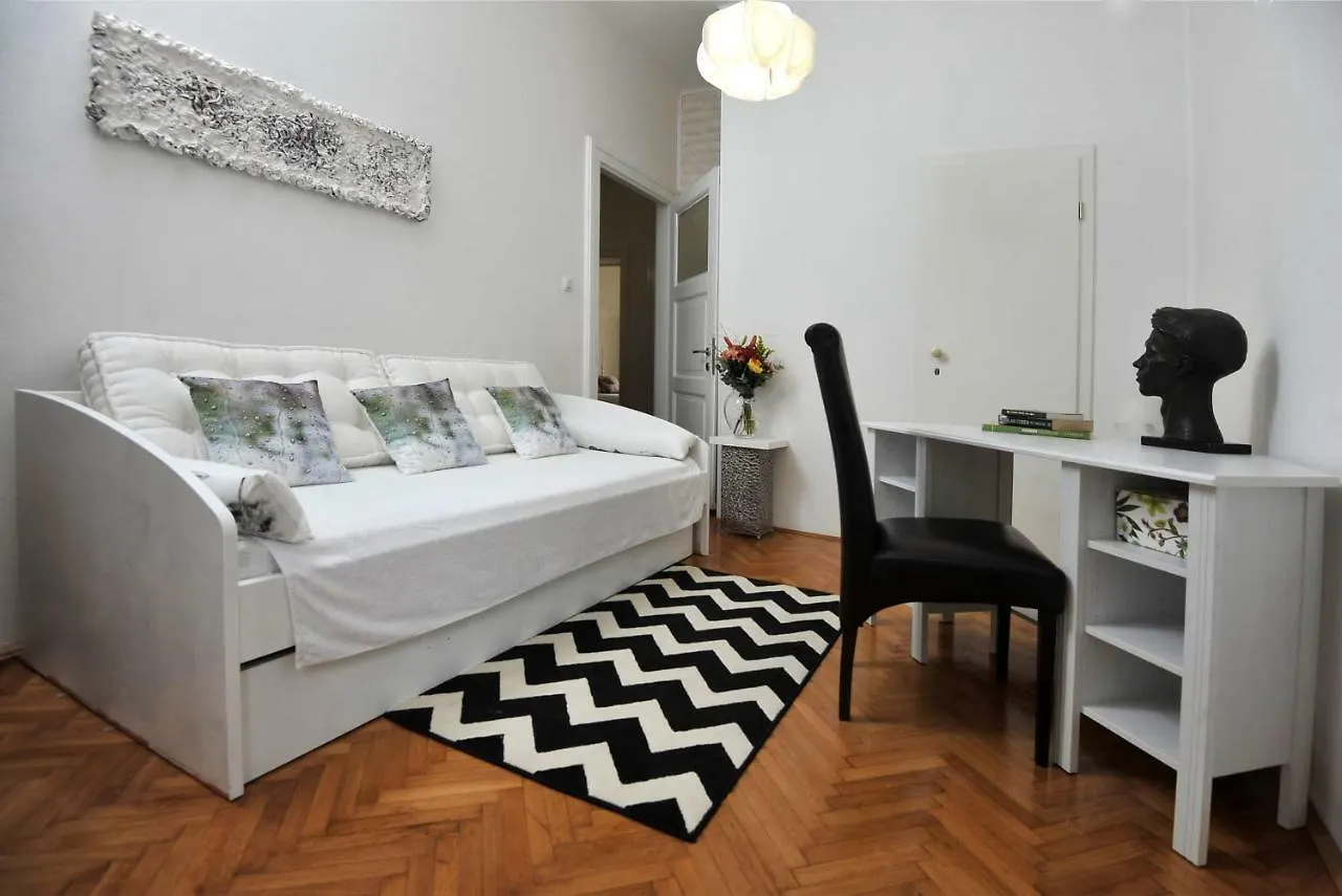 Celtis Apartment Split